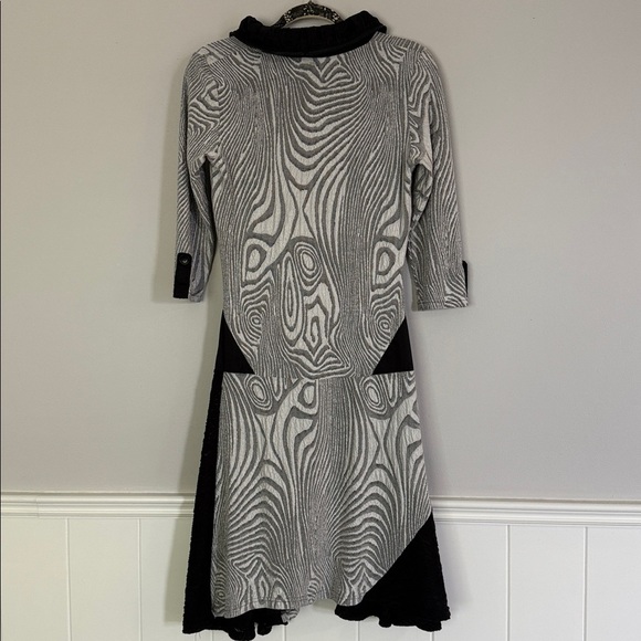 DZHAVEL Couture printed dress small - Picture 4 of 4